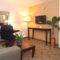 Clarion Inn Suites Orlando suite