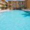La Quinta Inn Orlando Airport pool