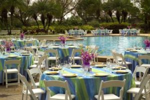 Orlando Airport Marriott Lakeside pool