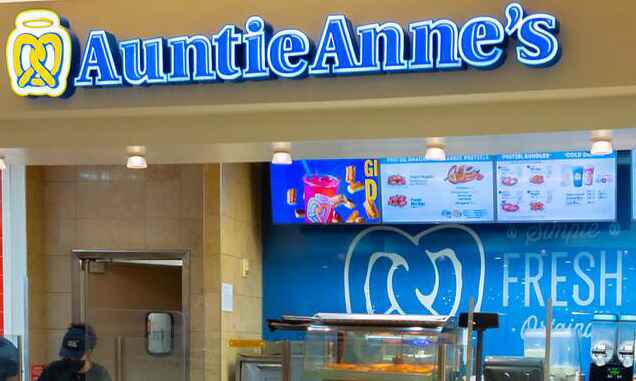 Auntie Anne's- a popular MCO Airport Restaurant